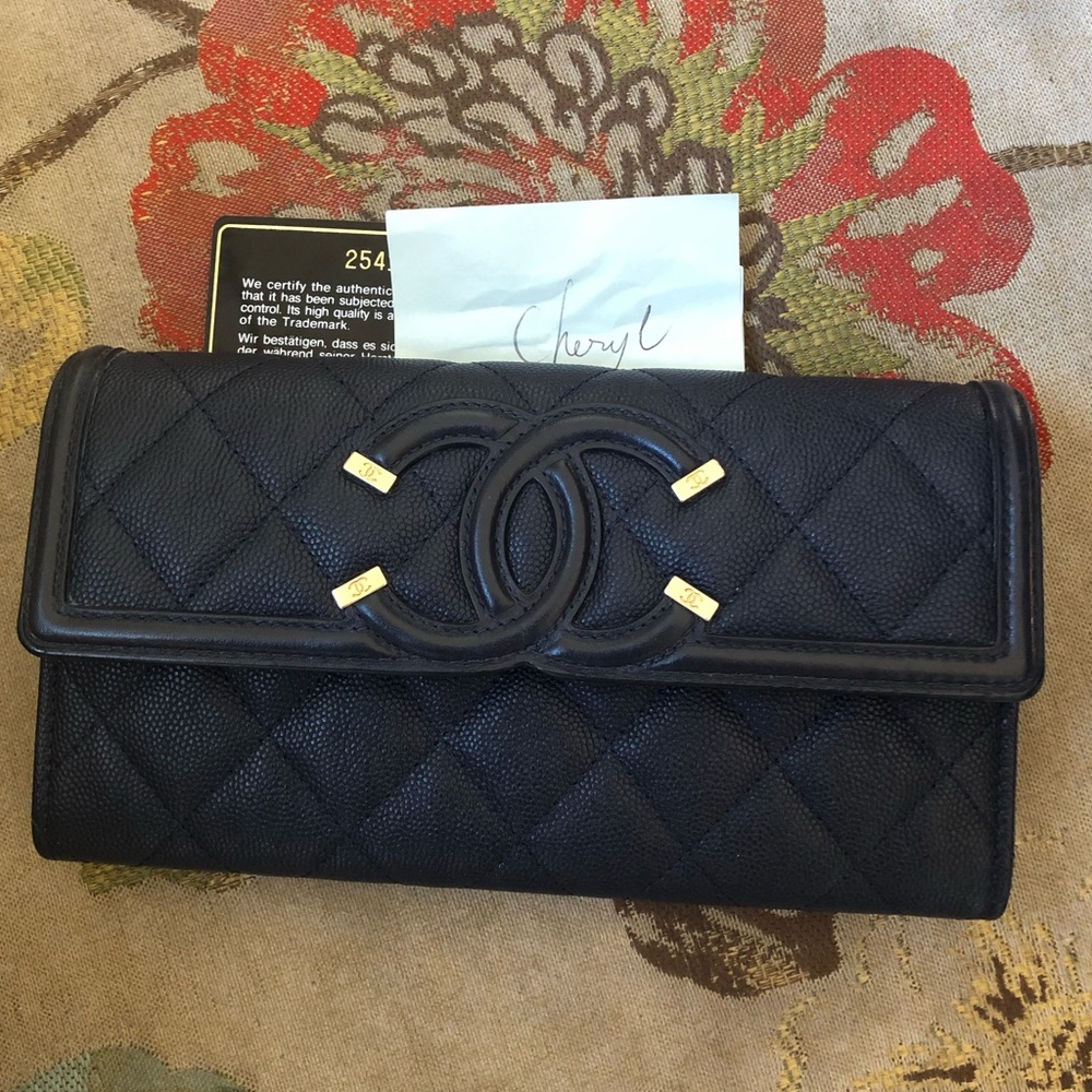 Authentic Chanel Filigree Long Wallet - Picture 1 of 6
